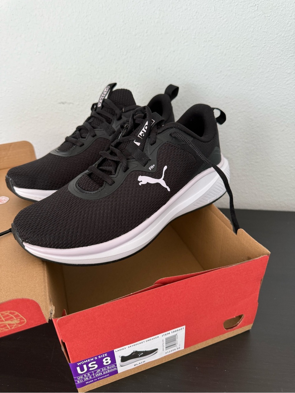 NEW PUMA Skyrocket Women's Light Weight Performance Shoes Sneakers
